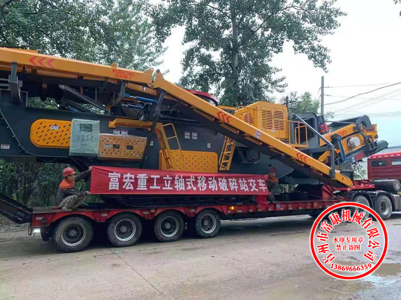 移動(dòng)碎石破碎機(jī)多少錢(qián)一臺(tái)？