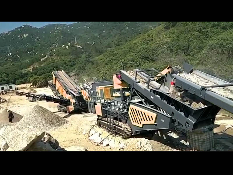 履帶式移動破碎篩分成套設(shè)備